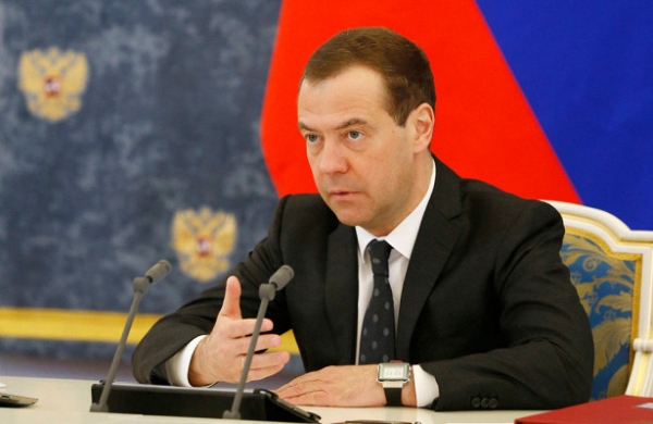 Финансист оценил предложение Медведева о&nbsp;выплатах всем россиянам