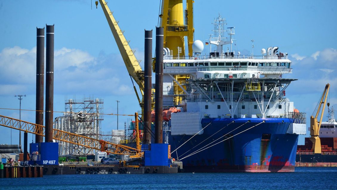 Эксперт рассказал, когда США введут санкции против "Северного потока — 2" Эксперт рассказал, когда США введут санкции против "Северного потока — 2"