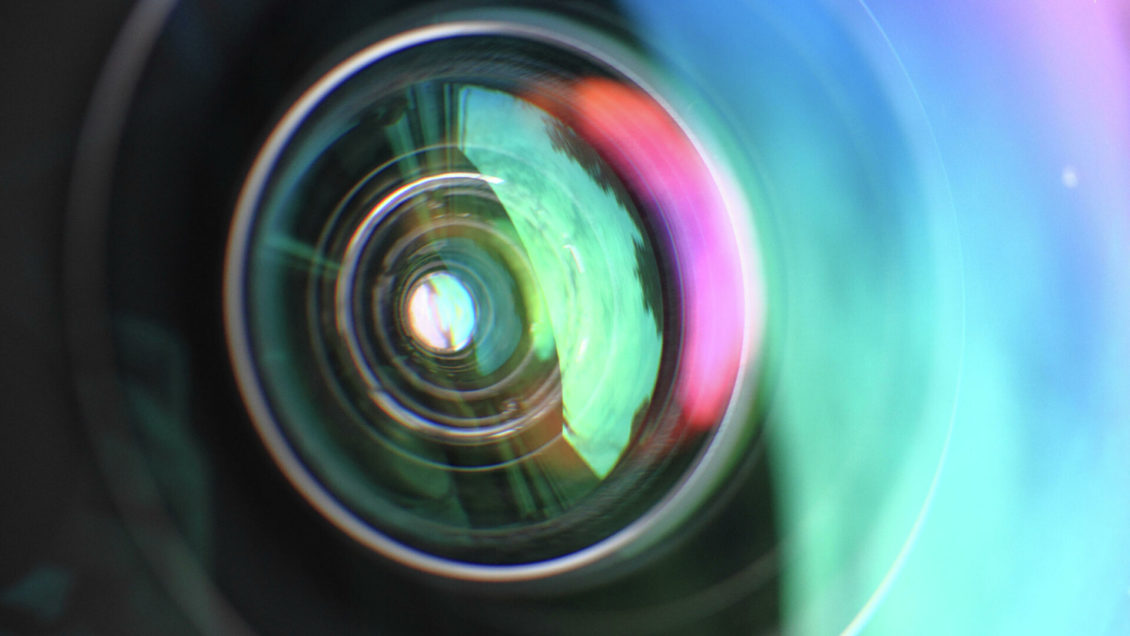 Российские ученые придумали сверхтонкую камеру для смартфонов Российские ученые придумали сверхтонкую камеру для смартфонов