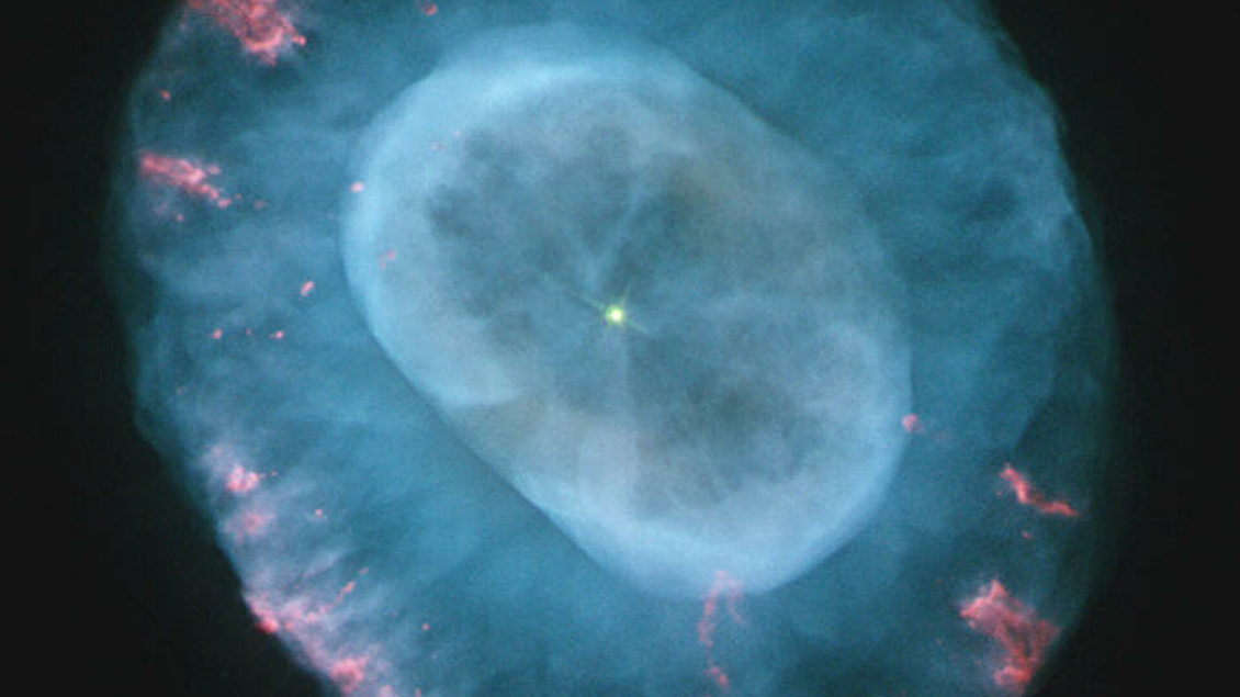 Ученые впервые наблюдали взрыв сверхновой внутри другой звезды Ученые впервые наблюдали взрыв сверхновой внутри другой звезды