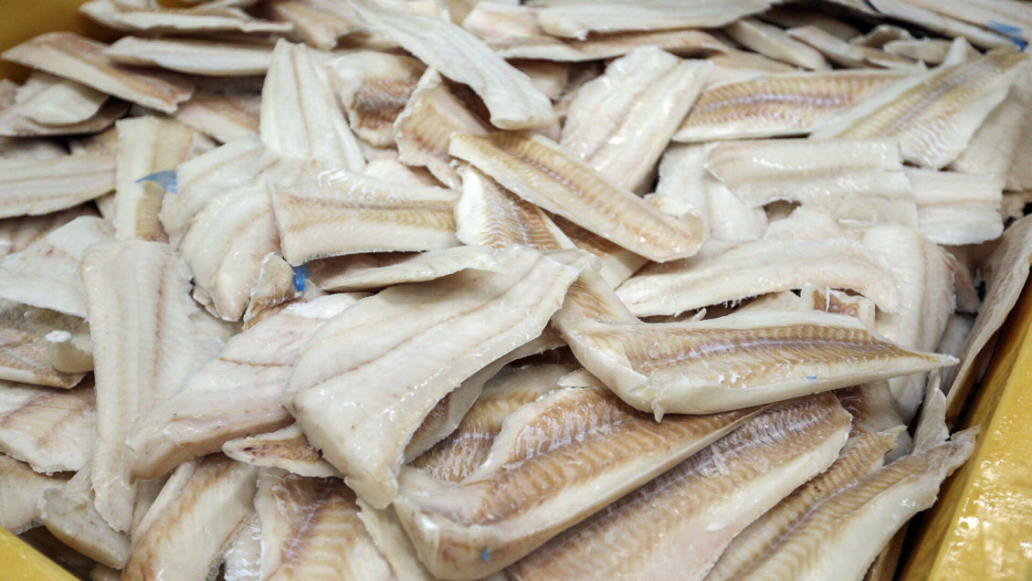 В Китае впервые нашли живой вирус COVID-19 на упаковке охлажденной трески