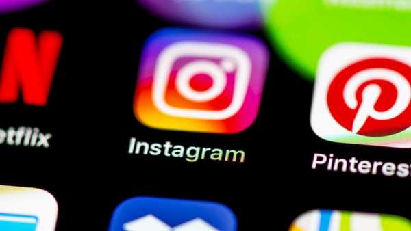 Instagram будет скрывать оскорбительные комментарии