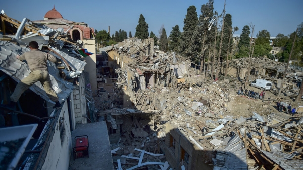 Азербайджан ударит по военным целям в ответ на удар по Гяндже Азербайджан ударит по военным целям в ответ на удар по Гяндже