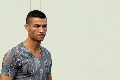 Названо условие допуска зараженного коронавирусом Роналду к&nbsp;игре с &laquo;Барселоной&raquo;