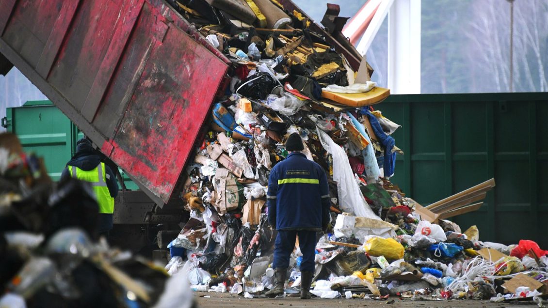 Эксперты назвали самые "мусорящие" регионы России