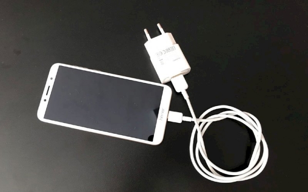 Пять простых правил зарядки для тех, кто хочет продлить жизнь гаджета