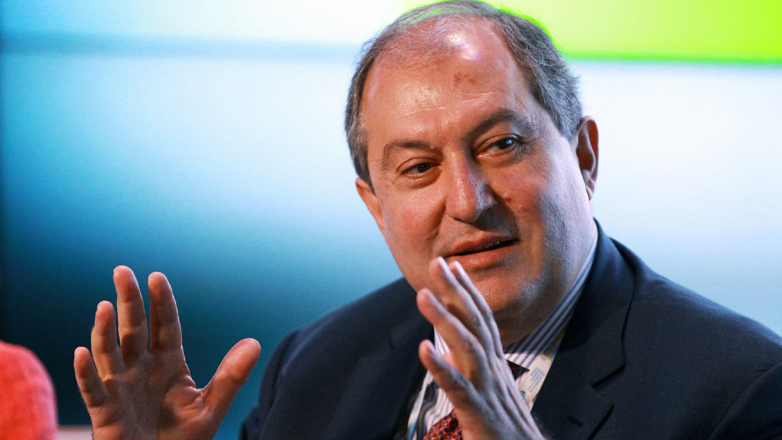 "Оказать давление". Глава Армении обратился к ЕС и НАТО из-за Карабаха