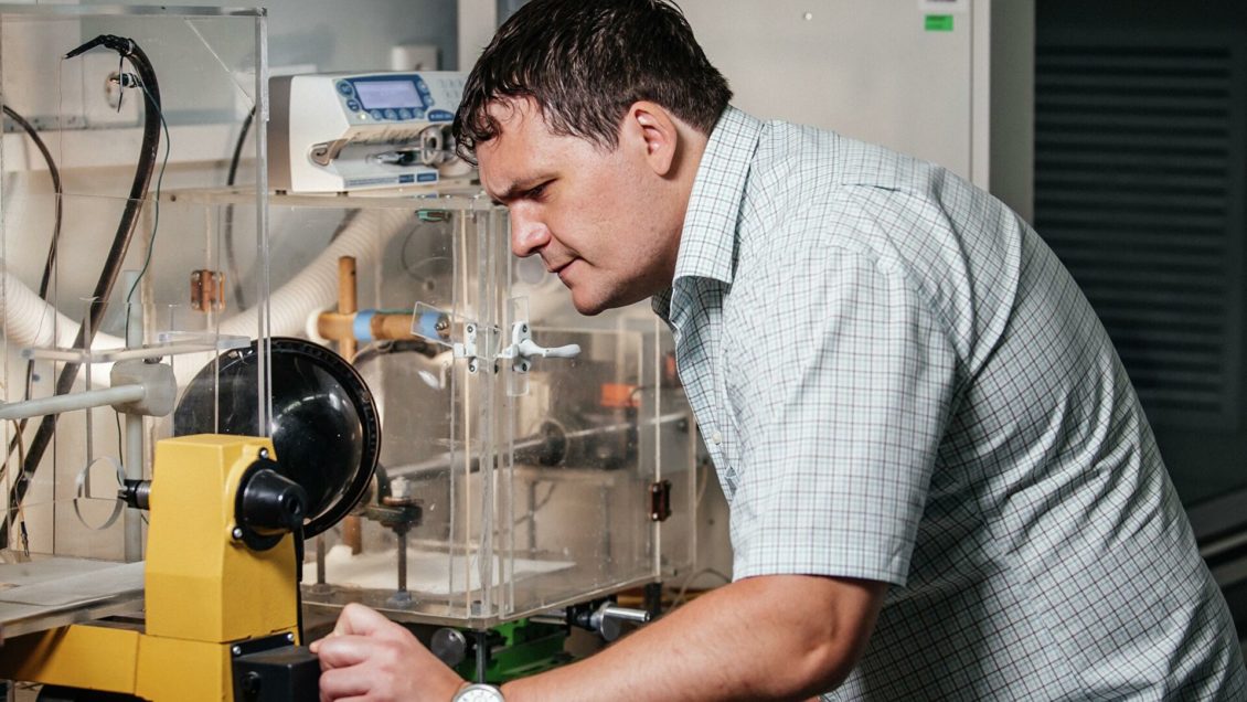 "Умные" имплантаты помогут восстановить кости, кожу и нервную ткань