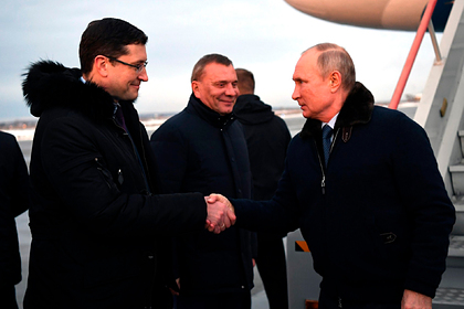 Песков объяснил отсутствие маски у&nbsp;Путина во&nbsp;время поездки в&nbsp;Саров