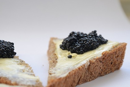 Космонавтам на&nbsp;МКС отправили черную икру