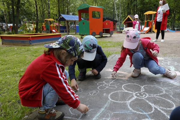 Прокуроры ушли в сады