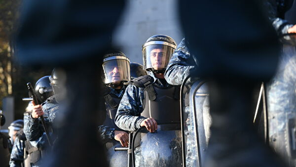 В Армении освободили лидера оппозиционной партии "Адеквад"