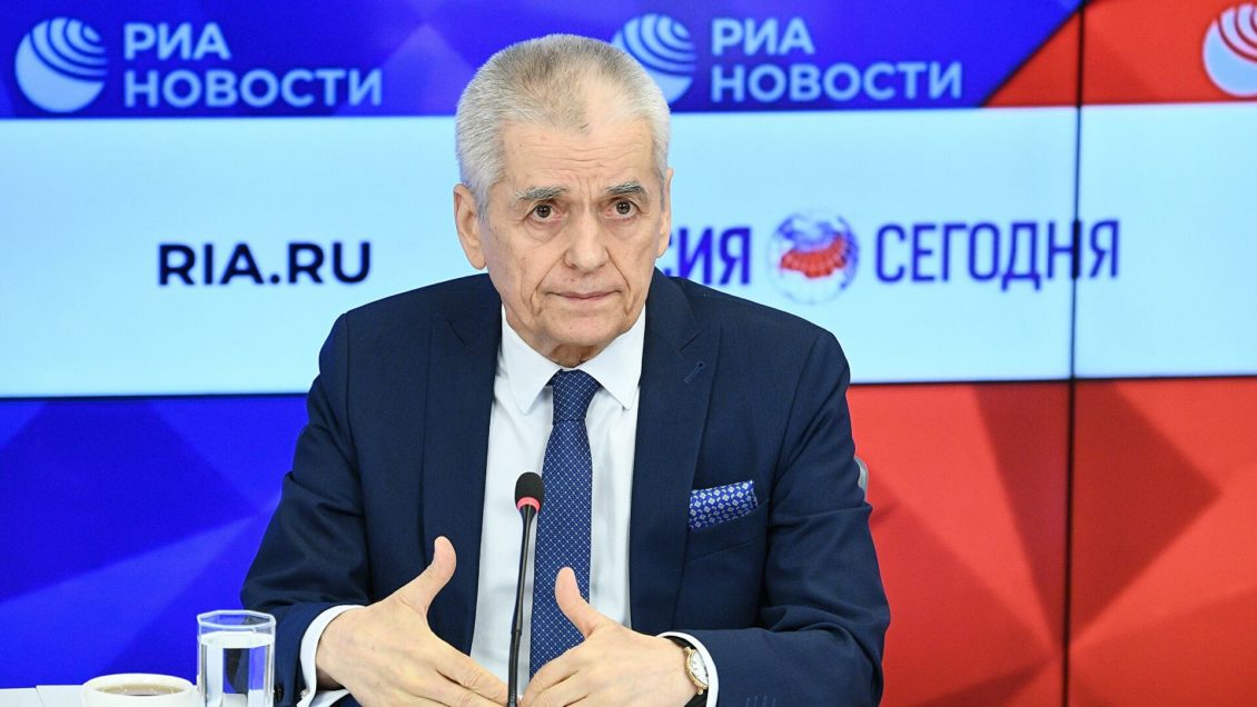 Онищенко прокомментировал предложение продлить новогодние каникулы Онищенко прокомментировал предложение продлить новогодние каникулы