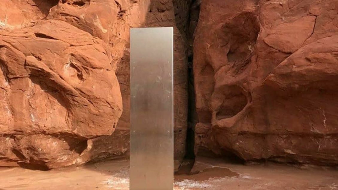 Исчез обнаруженный в пустыне в Юте таинственный монолит