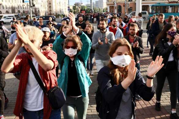 &laquo;Смерть, кровь и&nbsp;слёзы&raquo;: Макей предупредил об&nbsp;опасности &laquo;революции&raquo; в&nbsp;Белоруссии