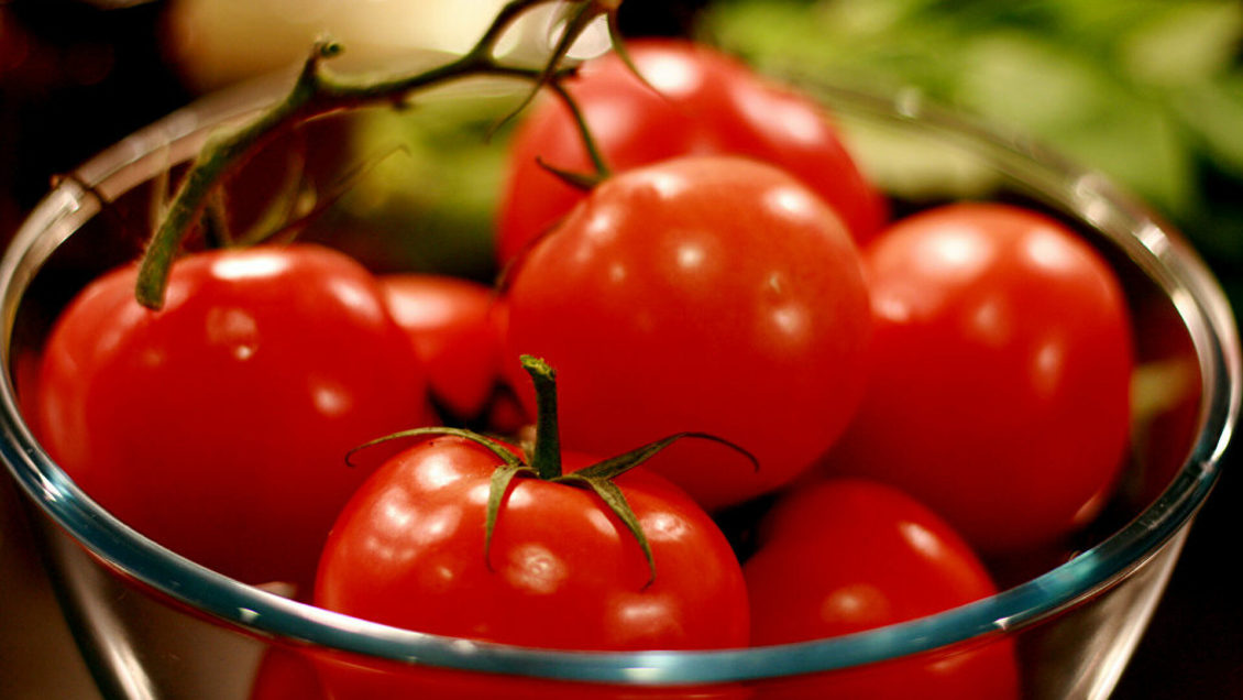 Источник рассказал о переговорах Баку и Москвы о поставках томатов