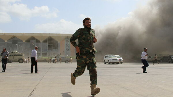 США осудили атаку на аэропорт в Адене