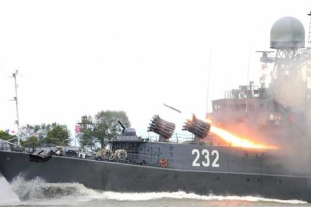 Корабли ВМФ России и ВМС НАТО проведут совместные учения
