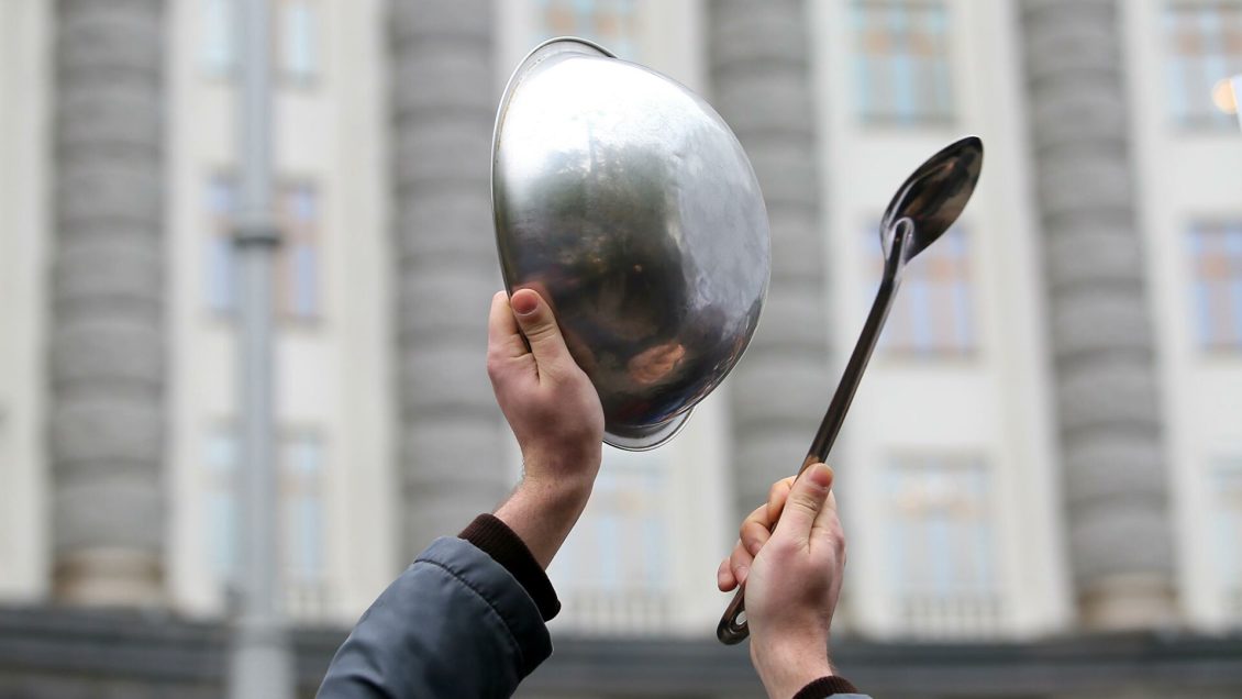 Ни денег, ни помощи: почему МВФ отказал Украине в срочном кредите