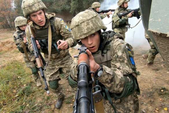 Армию нужно готовить к военному захвату Донбасса: экс-замминистра обороны Украины (ВИДЕО)