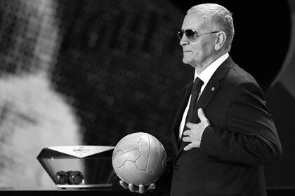 Умер чемпион Европы по футболу Понедельник