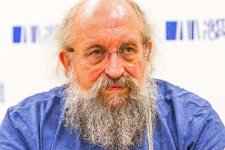 Грустно, когда целый народ сходит с ума — Вассерман (ВИДЕО)