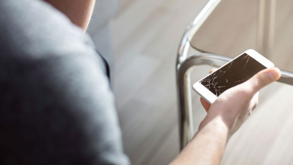 В Бразилии смартфон выпал из самолета и записал свой полет на видео