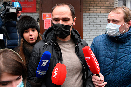 Широков продал бутсы с матча с избиением арбитра