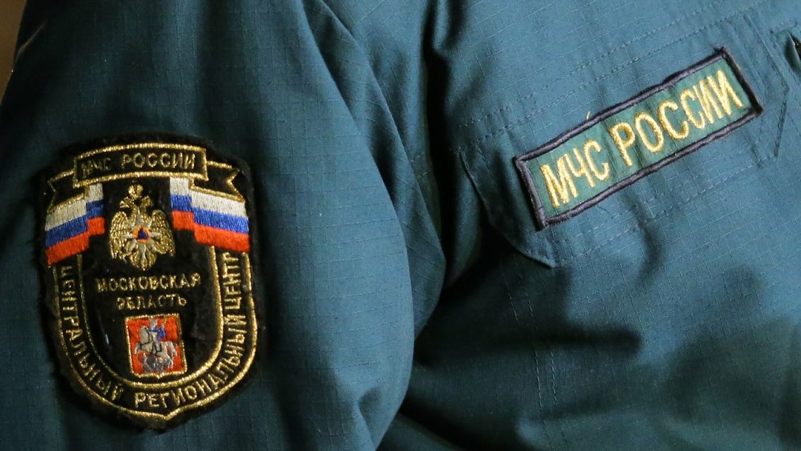 Один человек погиб при обрушении льда на водопаде на Камчатке Один человек погиб при обрушении льда на водопаде на Камчатке