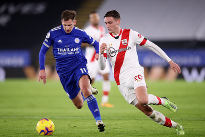 «Лестер» победил и вышел на второе место в АПЛ