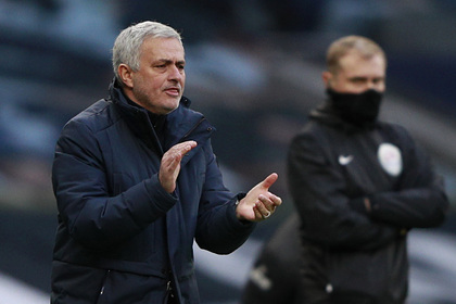 «Тоттенхэм» разгромил «Лидс» в матче АПЛ