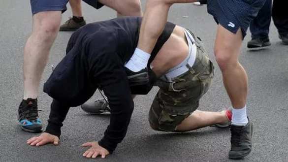 Опубликованы кадры жестокого избиения украинского студента в&nbsp;Париже (ВИДЕО)