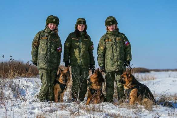Потрясающая красота защитников Отечества: необычный репортаж (ФОТО) Потрясающая красота защитников Отечества: необычный репортаж (ФОТО)