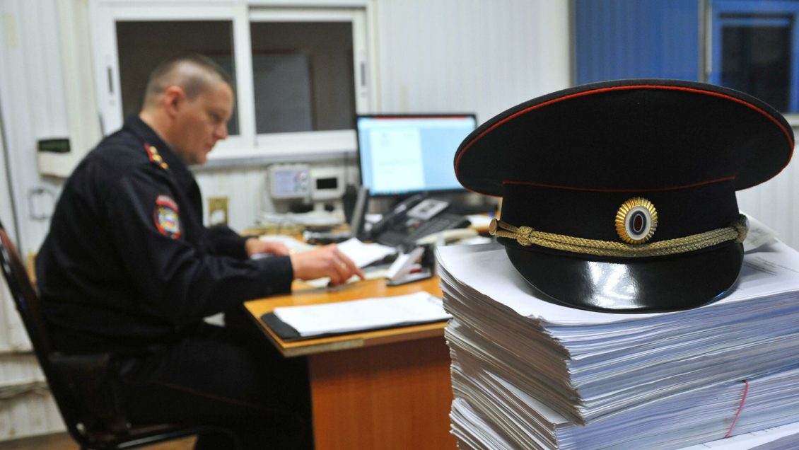 В Петербурге неизвестные затушили снегом Вечный огонь 