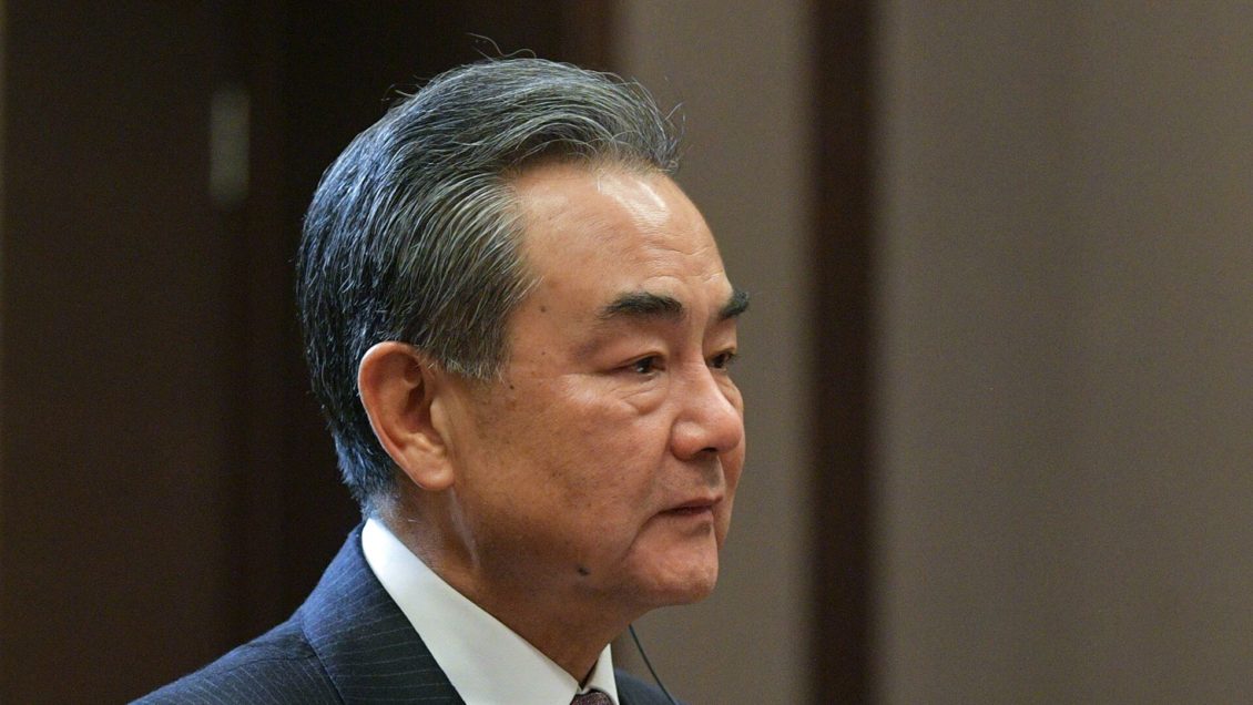 В Китае заявили, что никогда не вмешивались во внутренние дела США