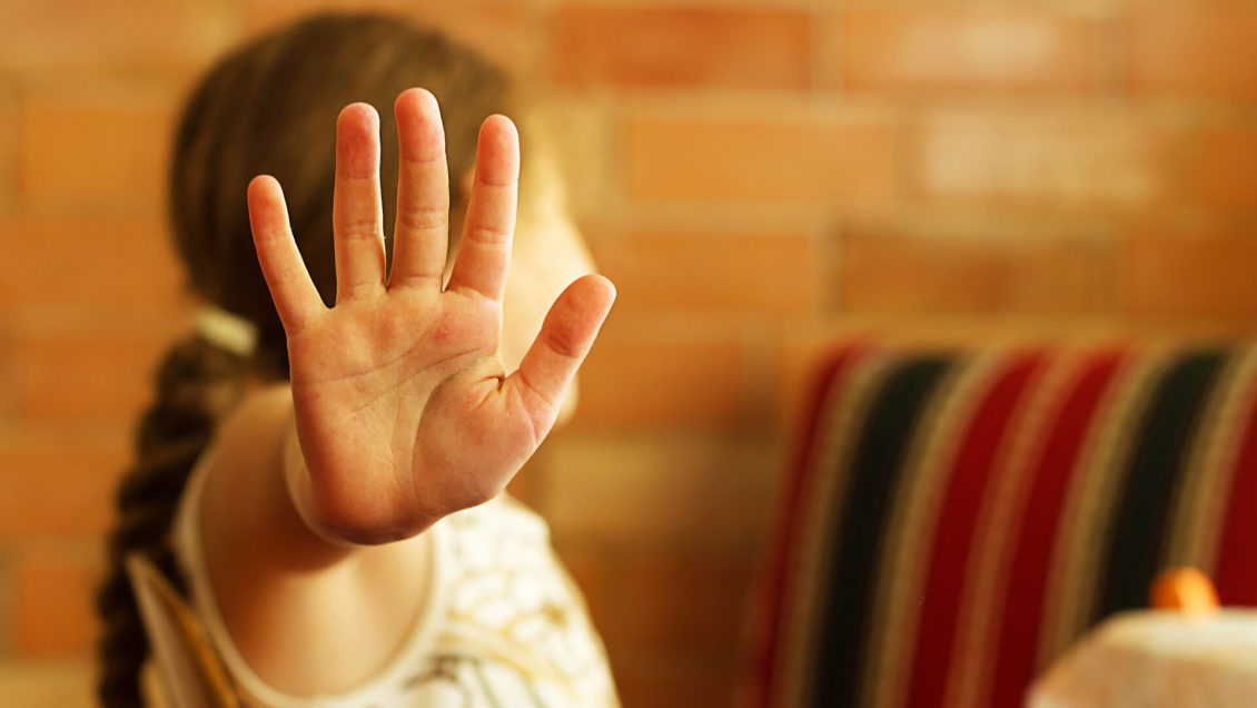 В Комсомольске-на-Амуре избивавшей ребенка няне грозит тюремный срок