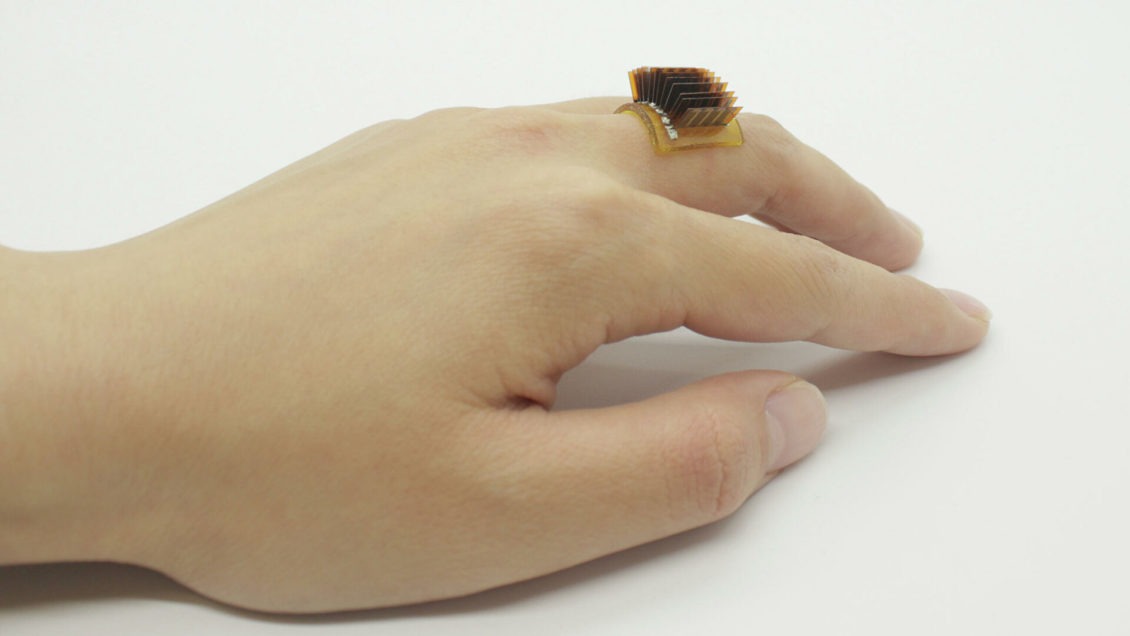 Создано зарядное устройство, использующее тепло тела