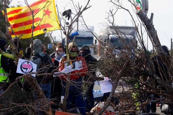 Рэп-революция: Испанию охватили массовые акции протеста (ФОТО, ВИДЕО)