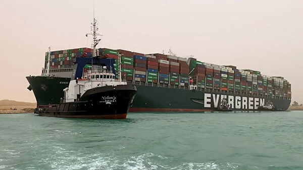 Подсчитан ущерб от блокировки Суэцкого канала