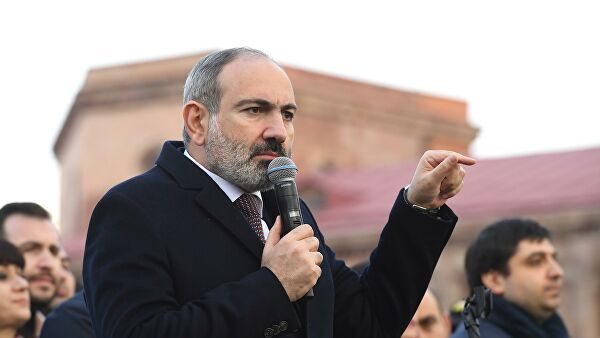 Президент Армении обсудил с представителем оппозиции ситуацию в стране