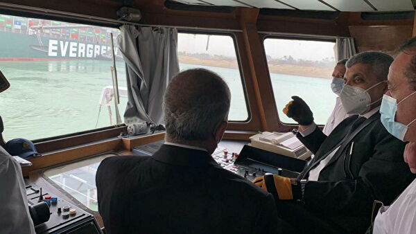 Подсчитан ущерб от блокировки Суэцкого канала