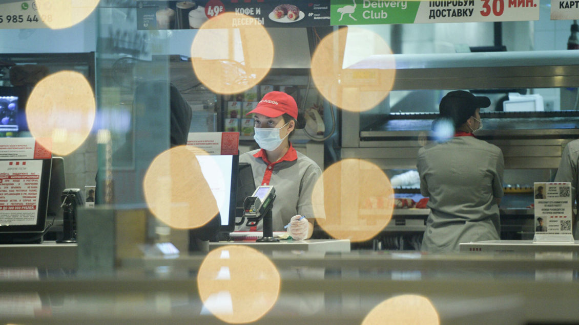 РБК: общепит начал экономить на салфетках из-за повышения цен на продукты