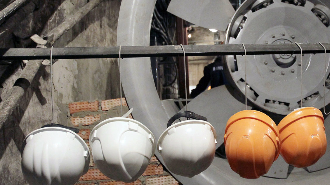 В Приморье достали из рудника второго заблокированного горняка