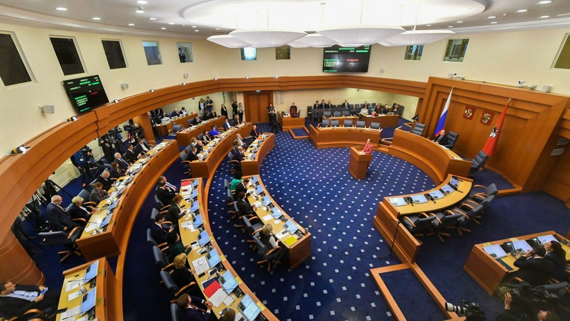 Мосгордума предложила помочь урегулировать работу "народного каршеринга" Мосгордума предложила помочь урегулировать работу "народного каршеринга"