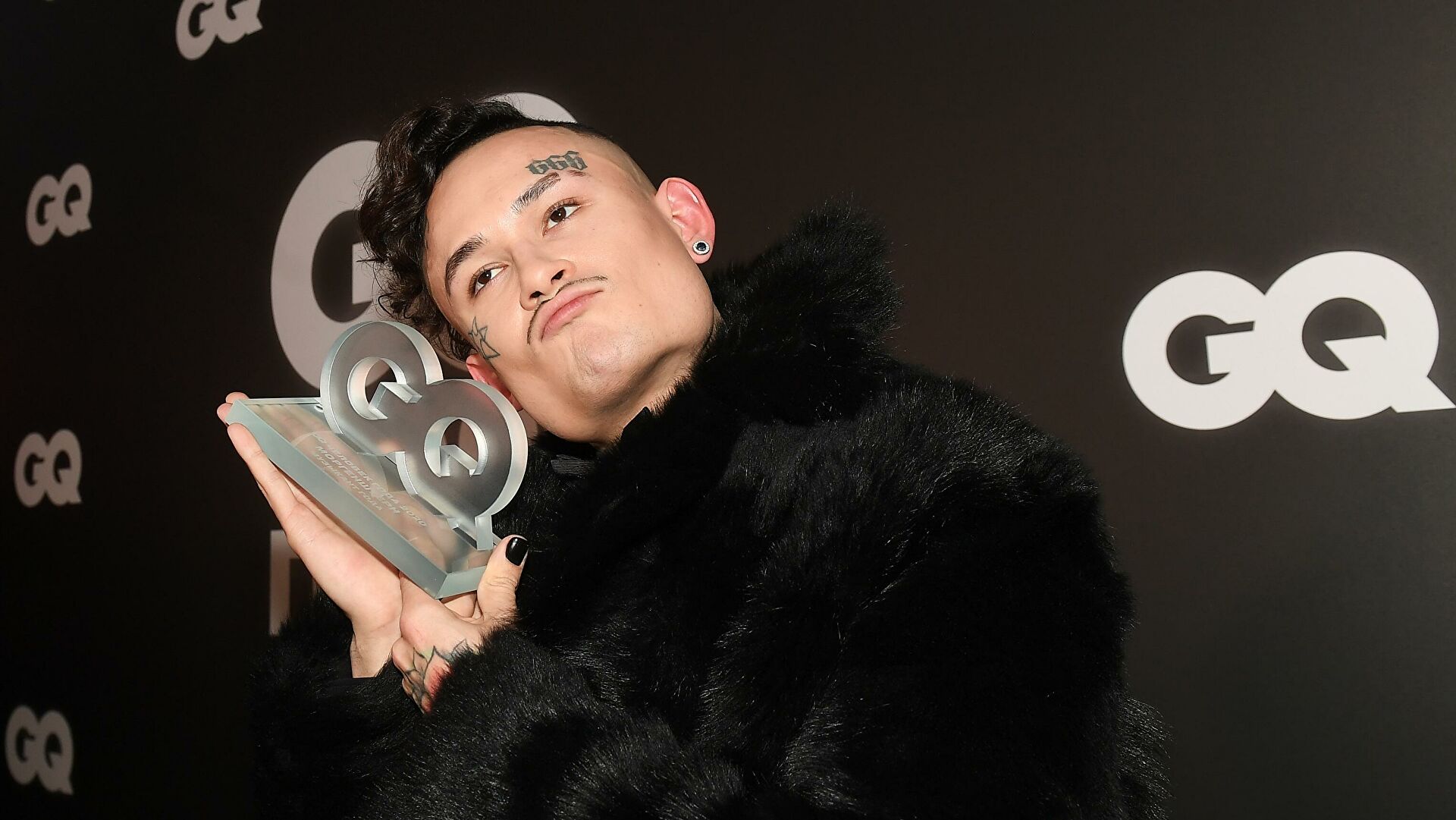 ФАС сочла ролик Моргенштерна и Альфа-банка нарушающим закон ФАС сочла ролик Моргенштерна и Альфа-банка нарушающим закон