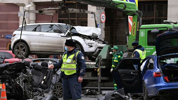 Адвокат блогера Била оценил возможность признания им вины за ДТП Адвокат блогера Била оценил возможность признания им вины за ДТП