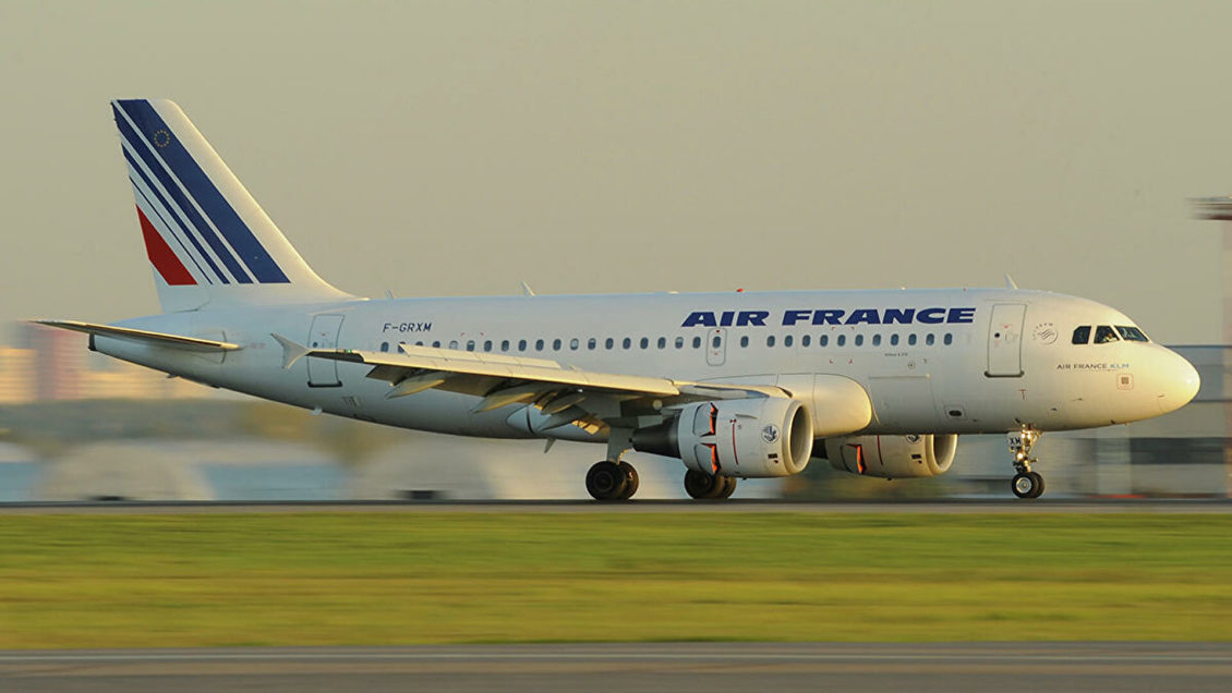 В компании Air France объяснили отмену рейса из Парижа в Москву