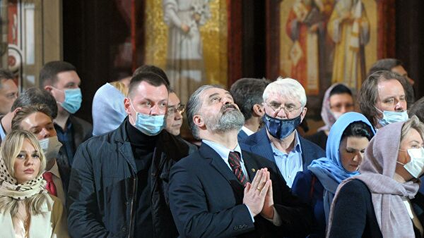 Патриарх Кирилл поздравил российских космонавтов с Пасхой Патриарх Кирилл поздравил российских космонавтов с Пасхой