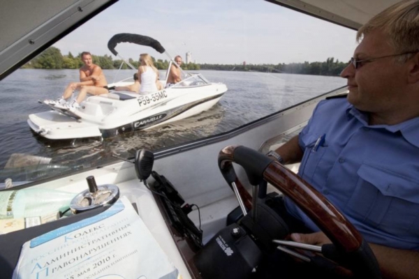 Дыхни, капитан!