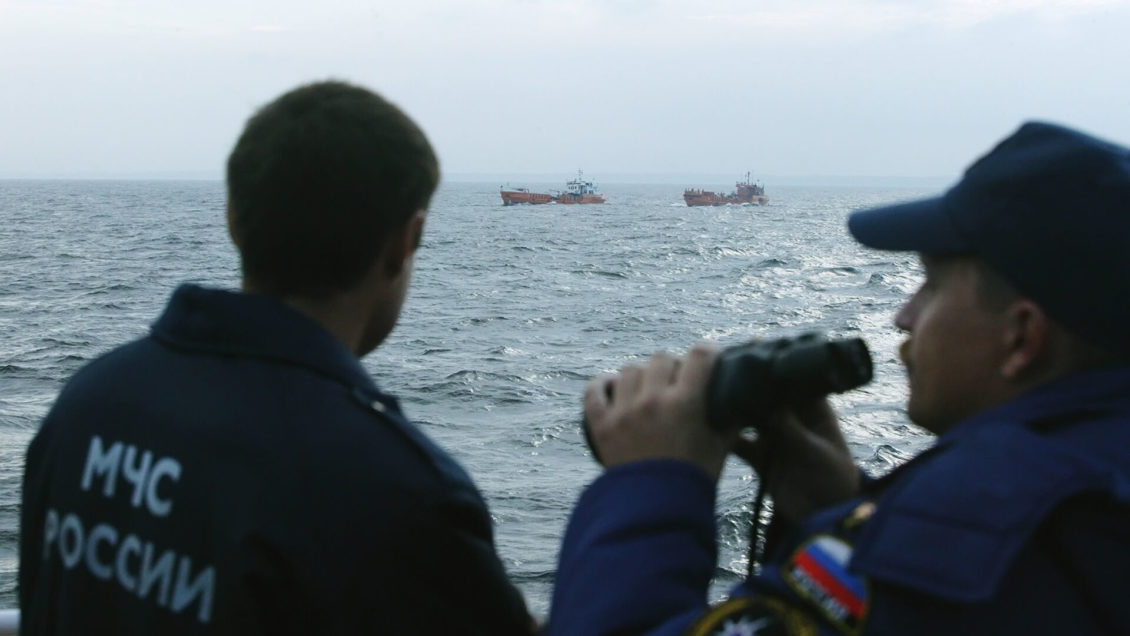 В Вологодской области спасли семь пассажиров затонувшего катера